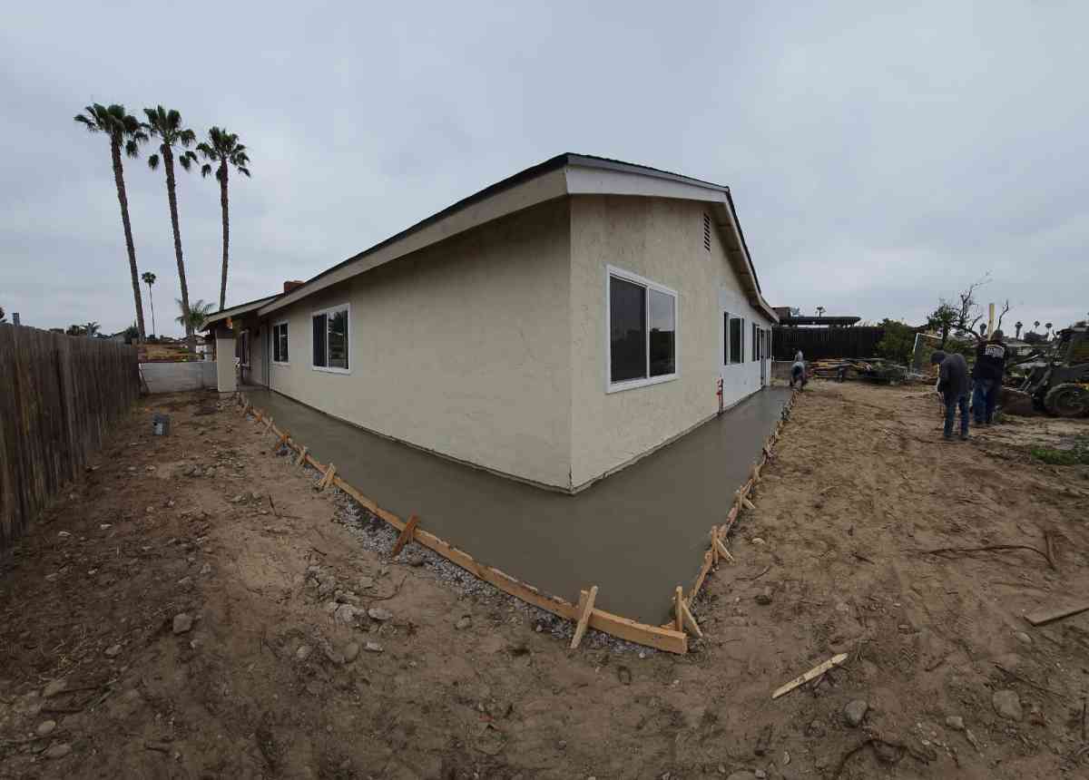 We Do Concrete Nosotros Hacemos Concretos - El Cajon, California - FleaMarketBay