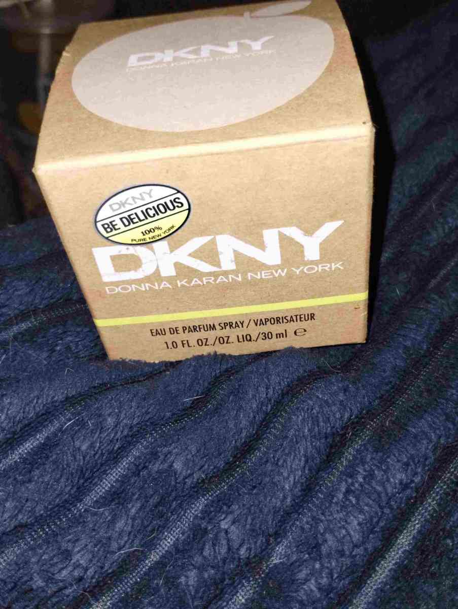 DKNY woman perfume - Flint, Michigan