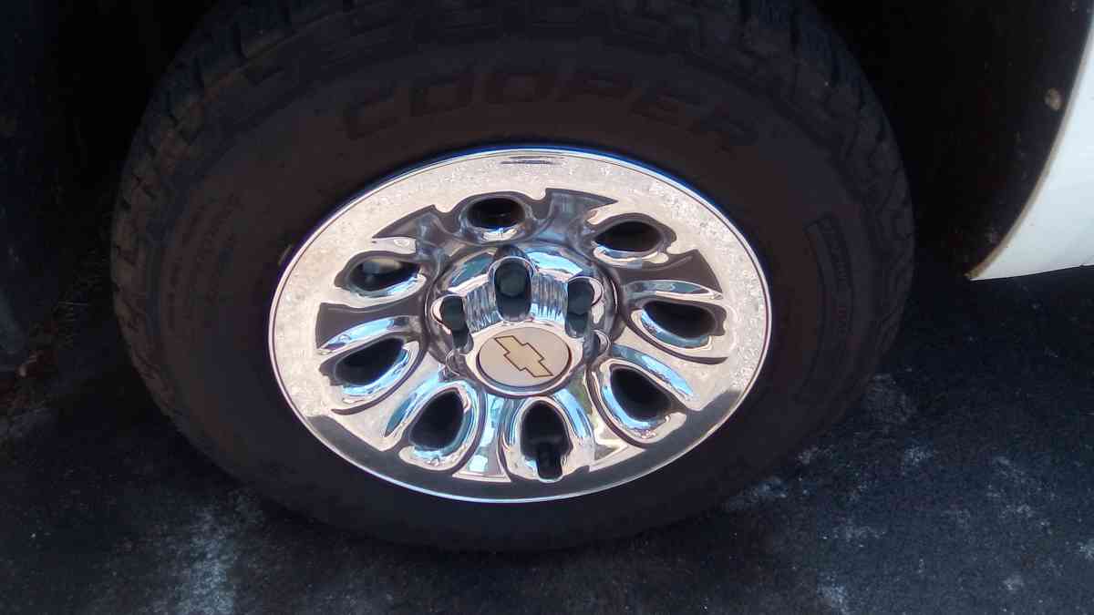 rims and tires - Springfield, Missouri - FleaMarketBay