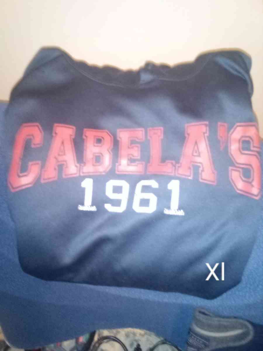 Mens hoodies - Leavenworth, Kansas - FleaMarketBay