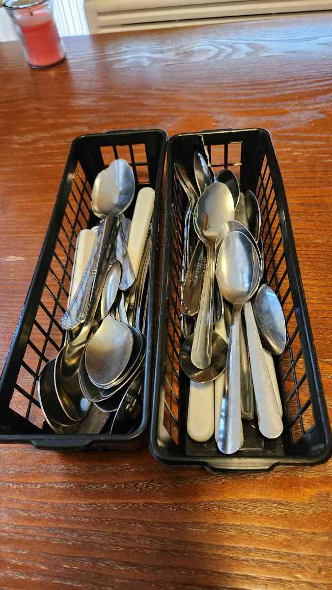 Lot of Spoons - Hawley, Pennsylvania - FleaMarketBay