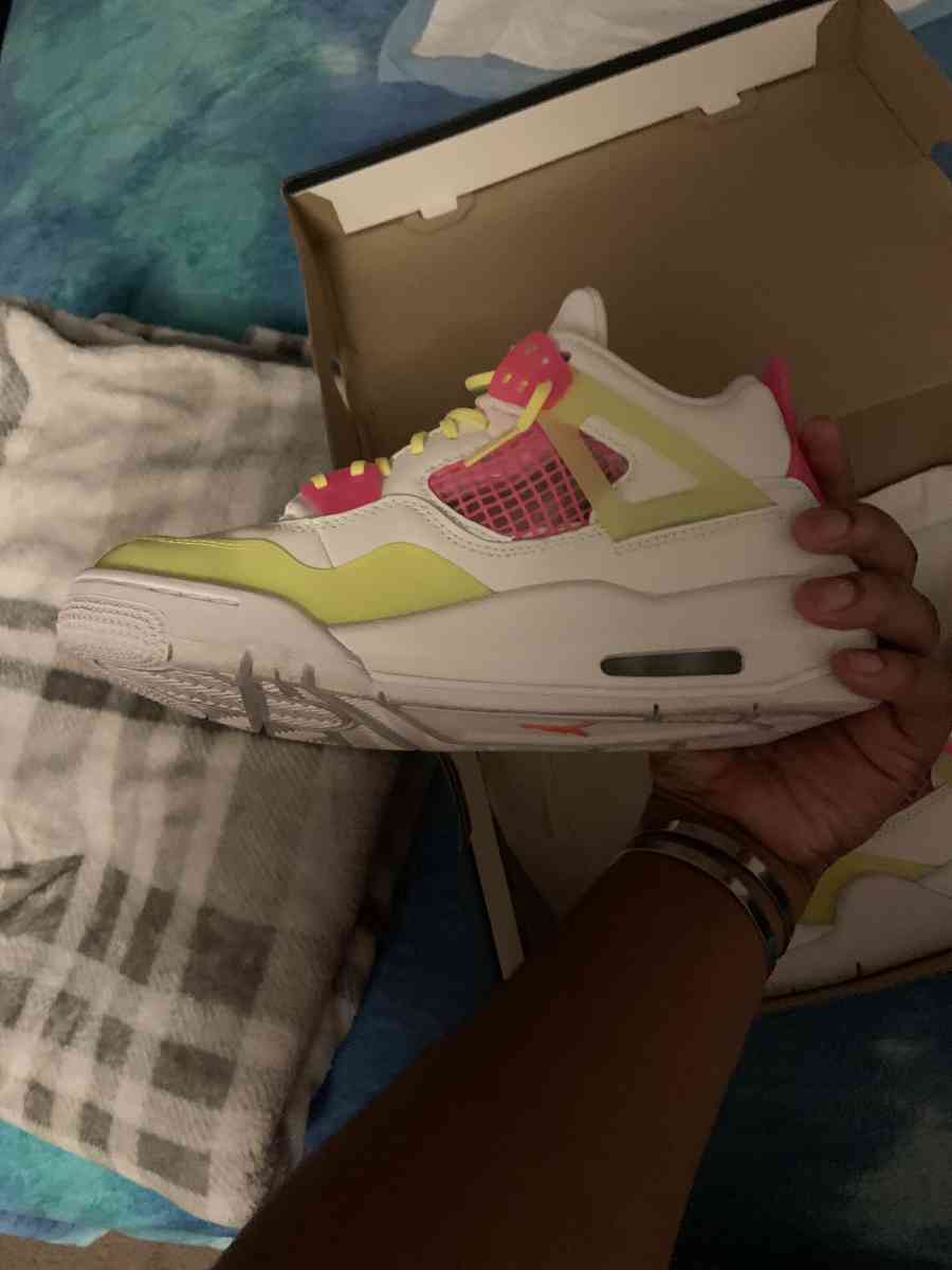 Jordans - Garland, Texas - FleaMarketBay