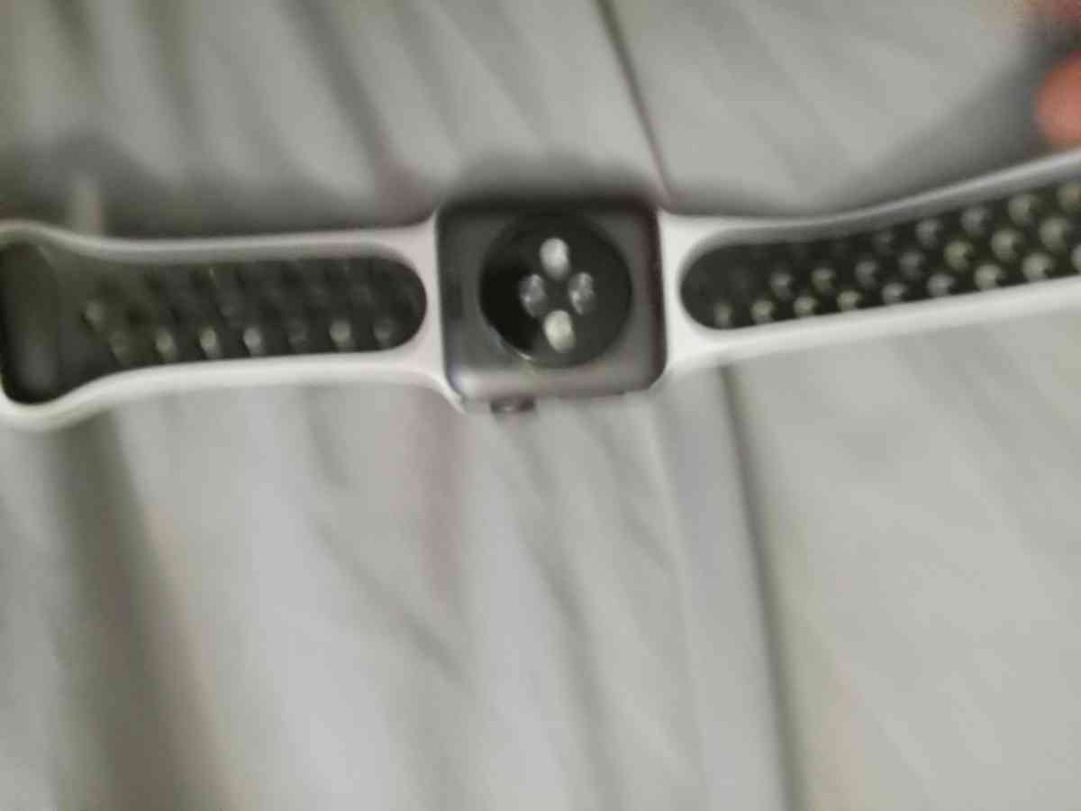 Apple I Watch 3 - Nashville, North Carolina - FleaMarketBay