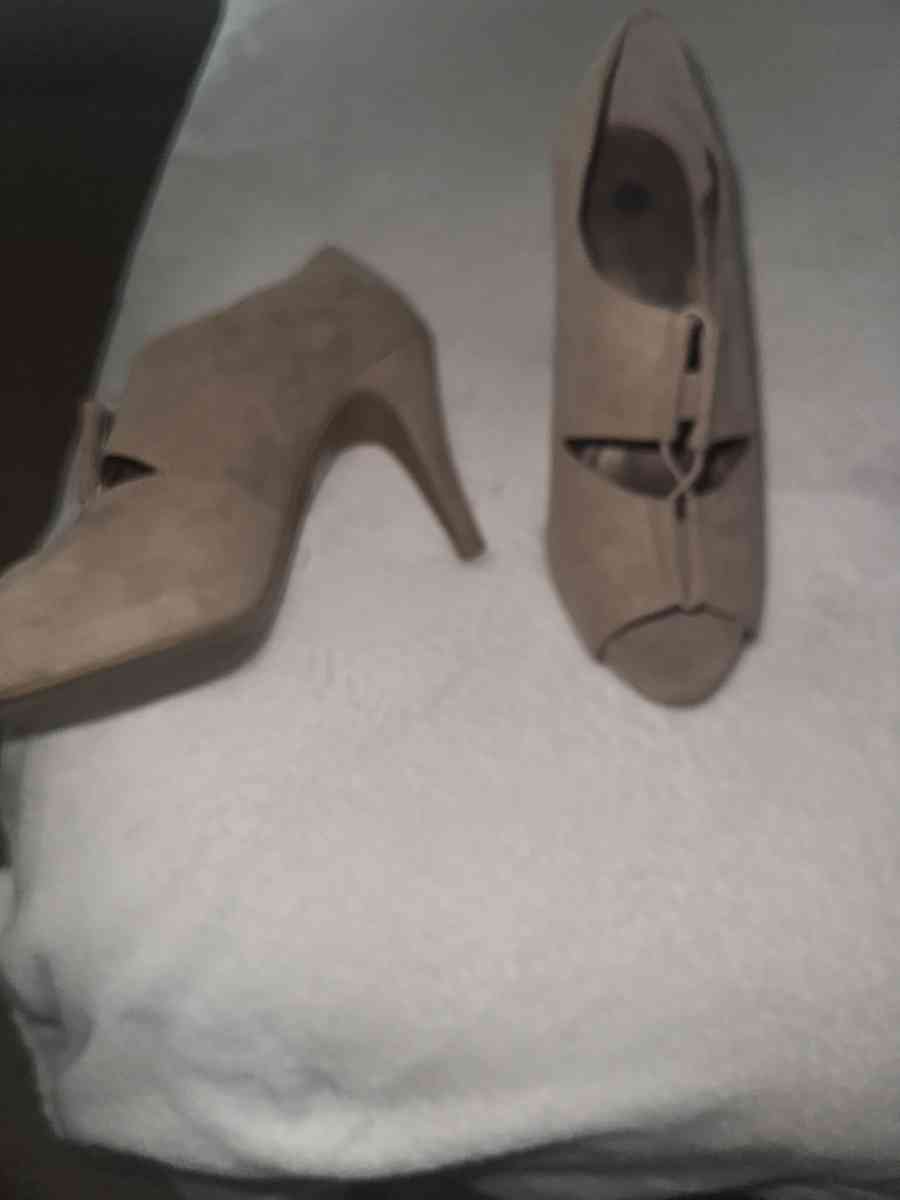 shoes - Jessup, Maryland - FleaMarketBay