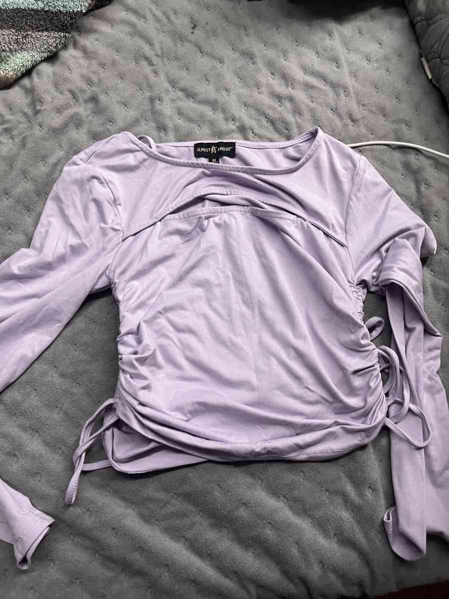 crop tops - Addieville, Illinois