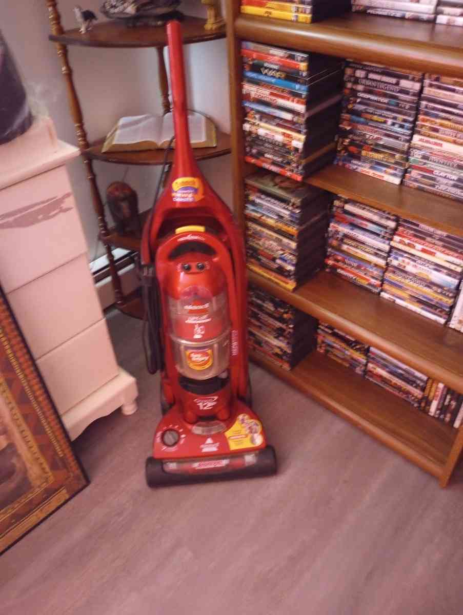 two bedroom apartment everything must go 2000 for everything - Lebanon, Ohio - FleaMarketBay