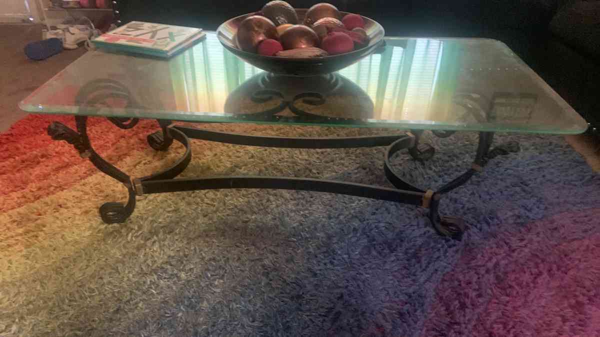 coffee table - Garland, Texas