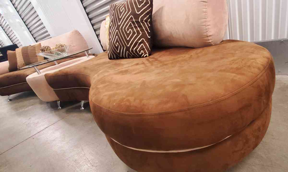 2 long curved sofas with matching table - Henderson, Nevada - FleaMarketBay