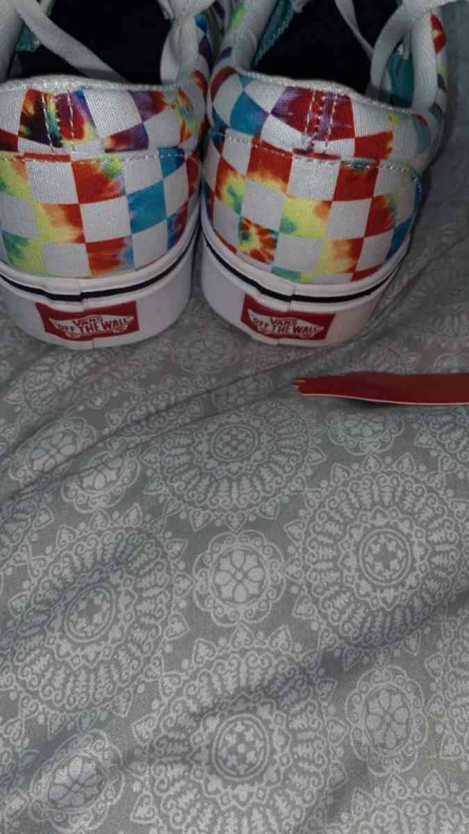 Shoes comfycush vans - Crowley, Texas - FleaMarketBay