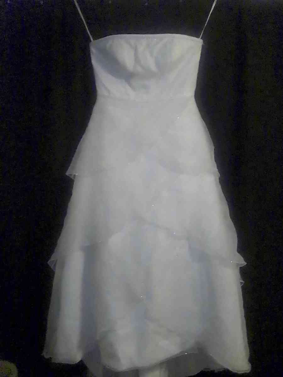 wedding dress - Ponca City, Oklahoma - FleaMarketBay