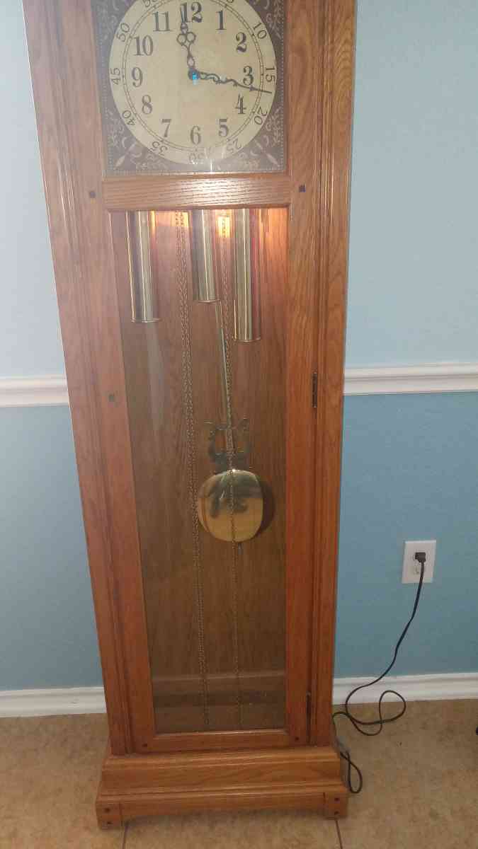 Ridgeway Grandfather Clock Oak Wood Furniture Collectible - San Antonio, Texas - FleaMarketBay