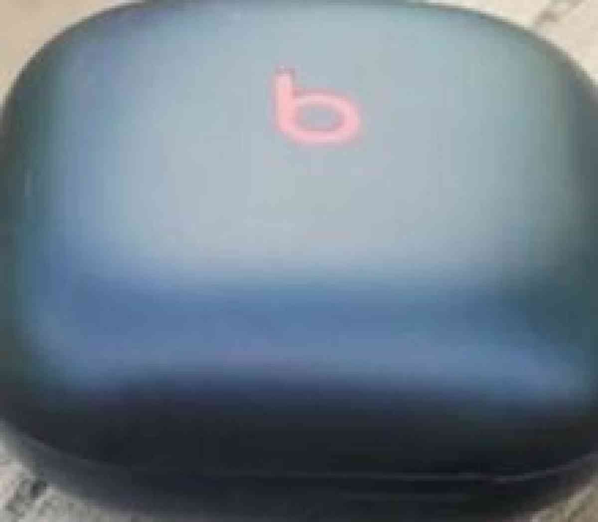 DrDre beats earphones - Arizona City, Arizona - FleaMarketBay