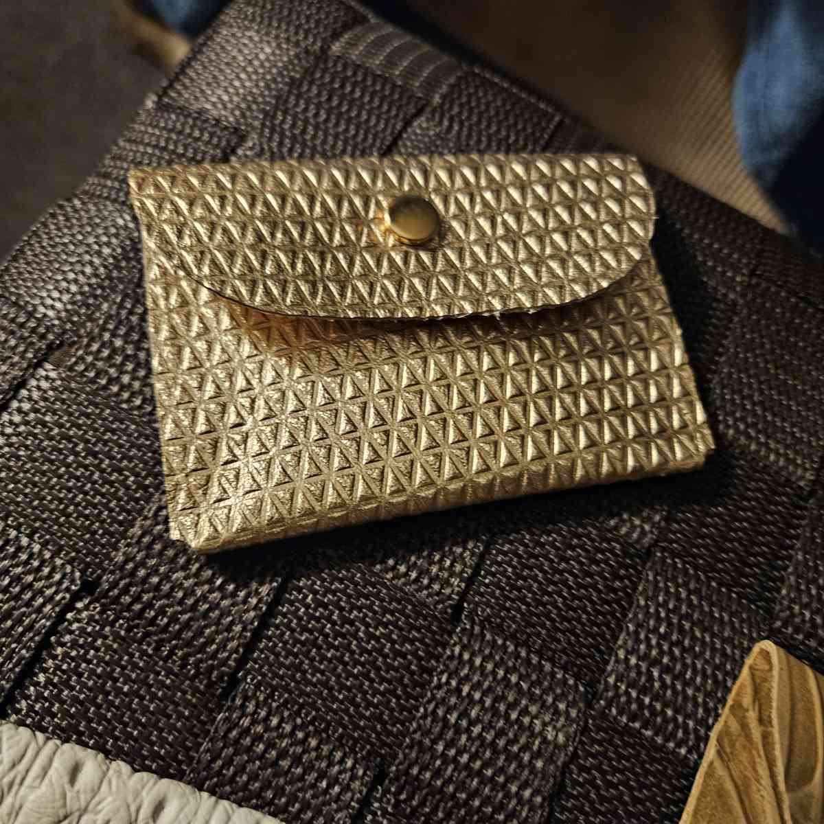 leather change purse  hand made - Buffalo, New York - FleaMarketBay