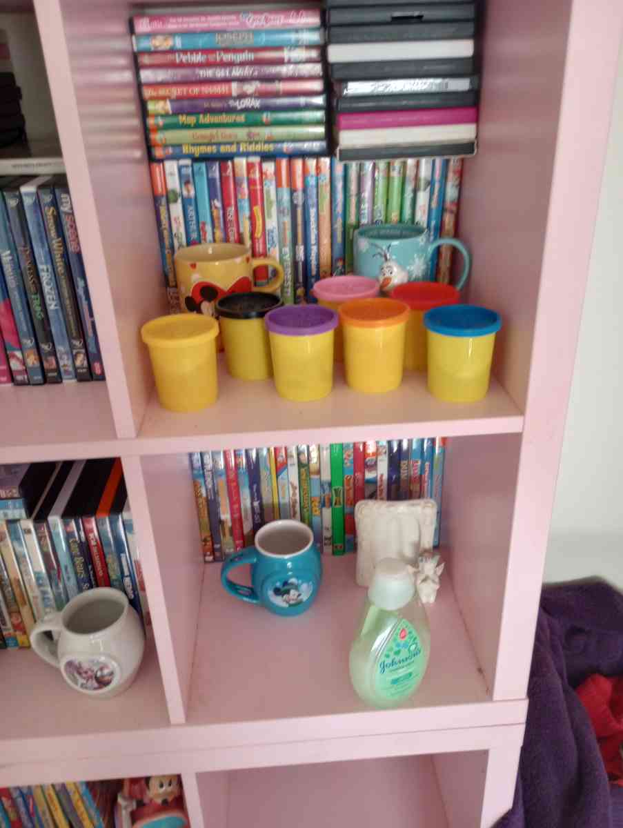 two bedroom apartment everything must go 2000 - Lebanon, Ohio - FleaMarketBay