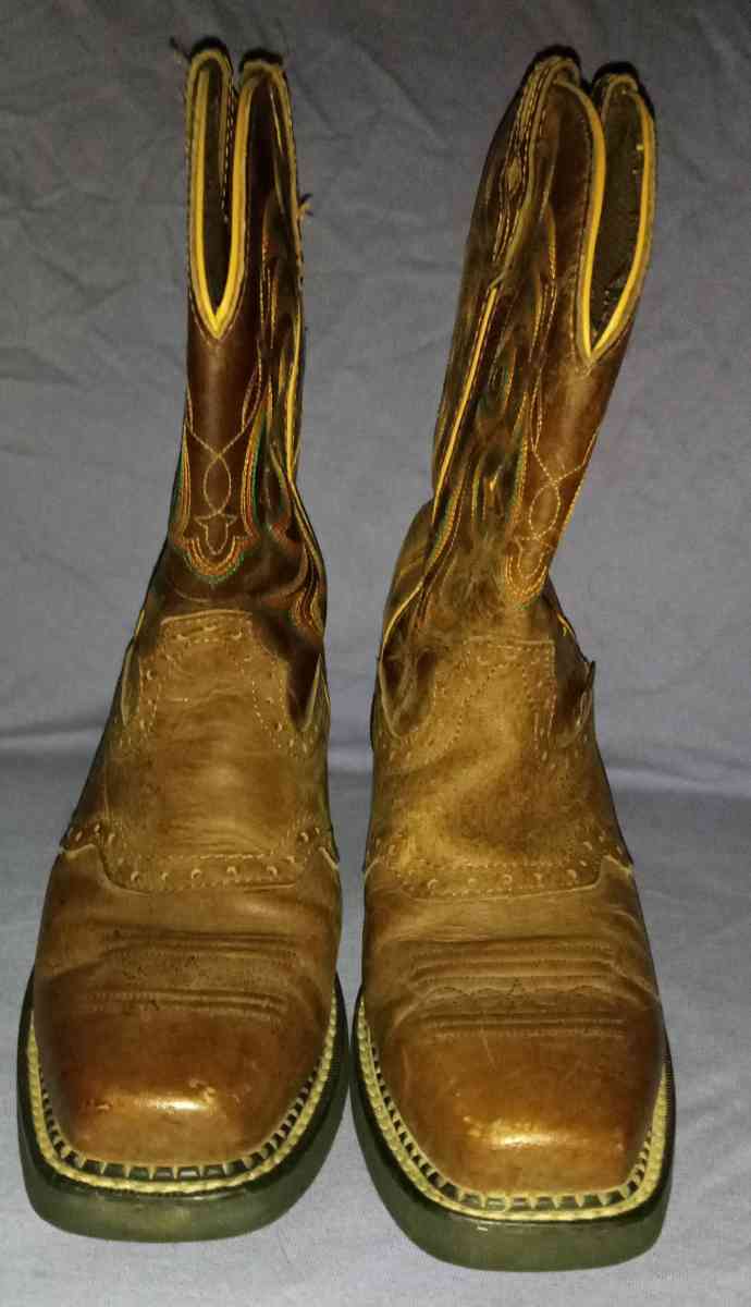 womens cowgirl boots - Akron, Ohio - FleaMarketBay