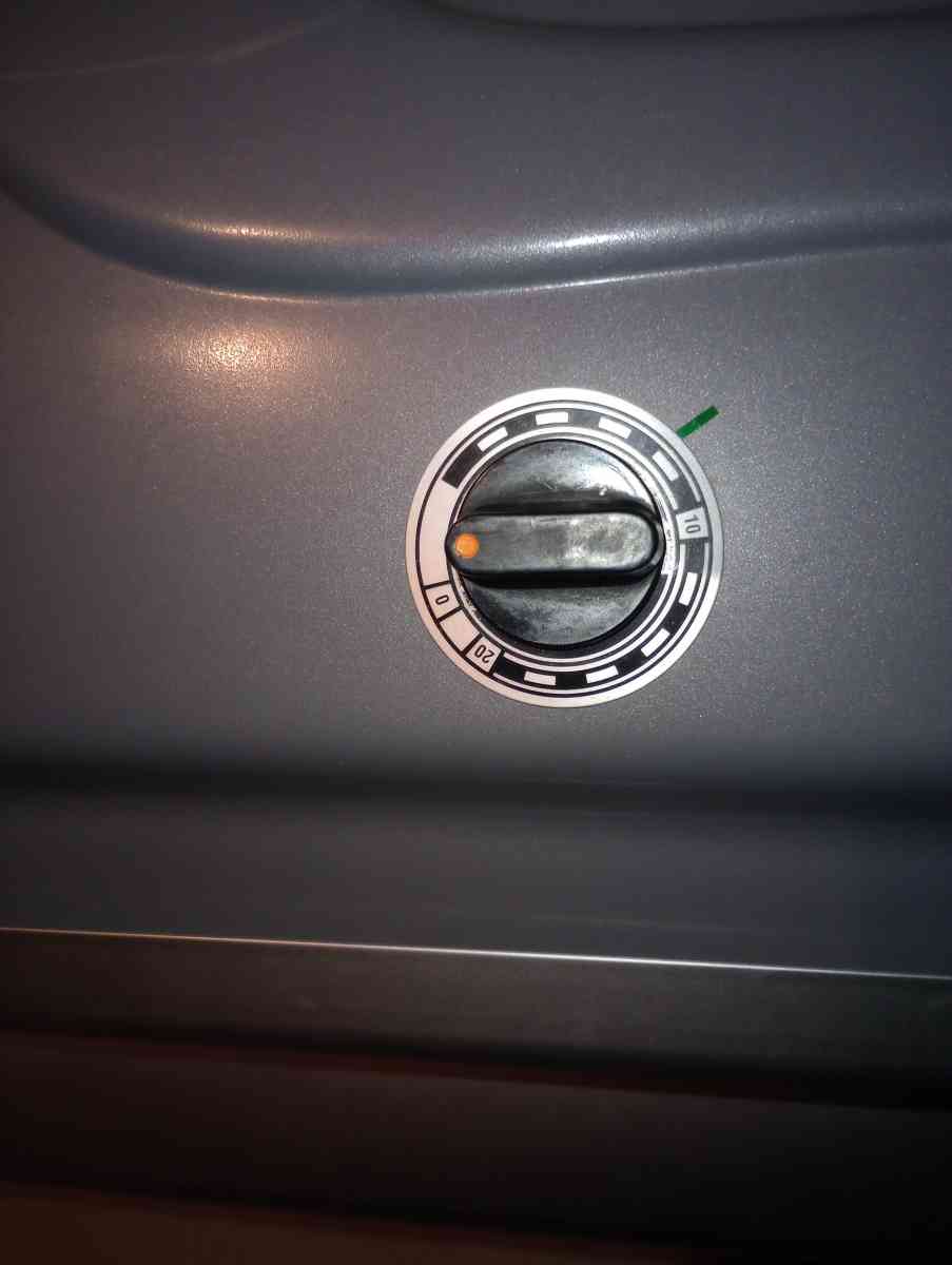 Solar Storm 32 Bulb 20 Min  Tanning Bed - Barbourville, Kentucky - FleaMarketBay