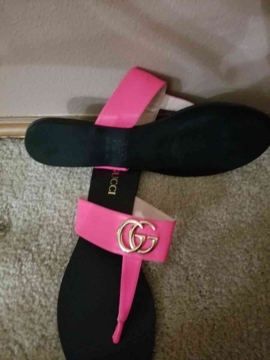 Sandal - Renton, Washington - FleaMarketBay