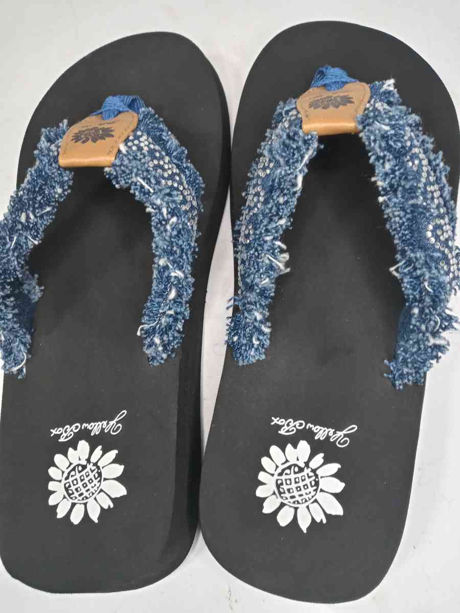 Yellow Box Flip Flops - Dothan, Alabama - FleaMarketBay