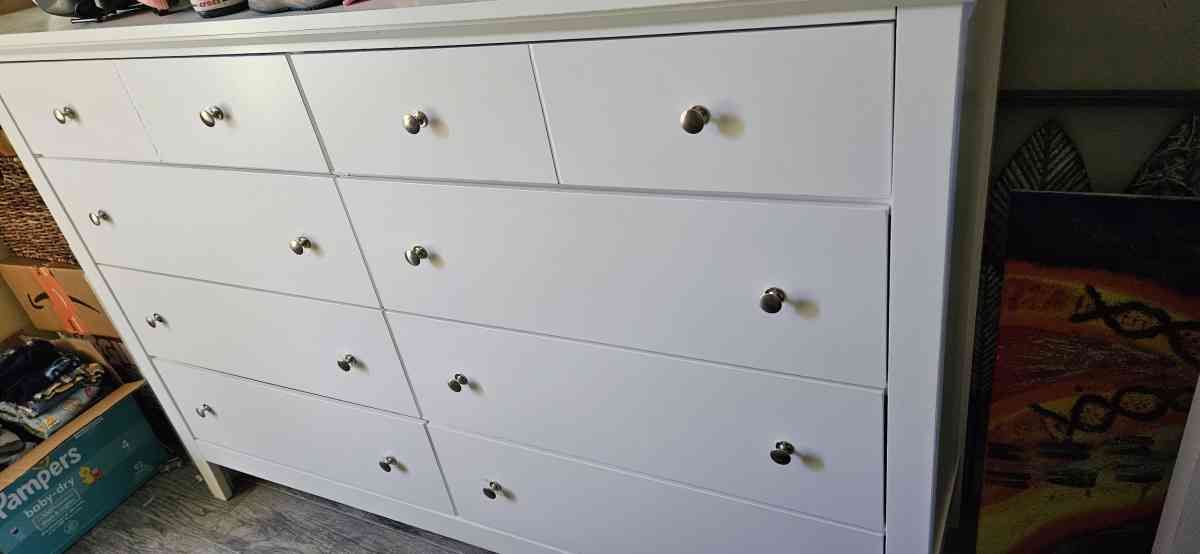 double size bed 2 nightstands dresser mirror - Palm Beach, Florida - FleaMarketBay