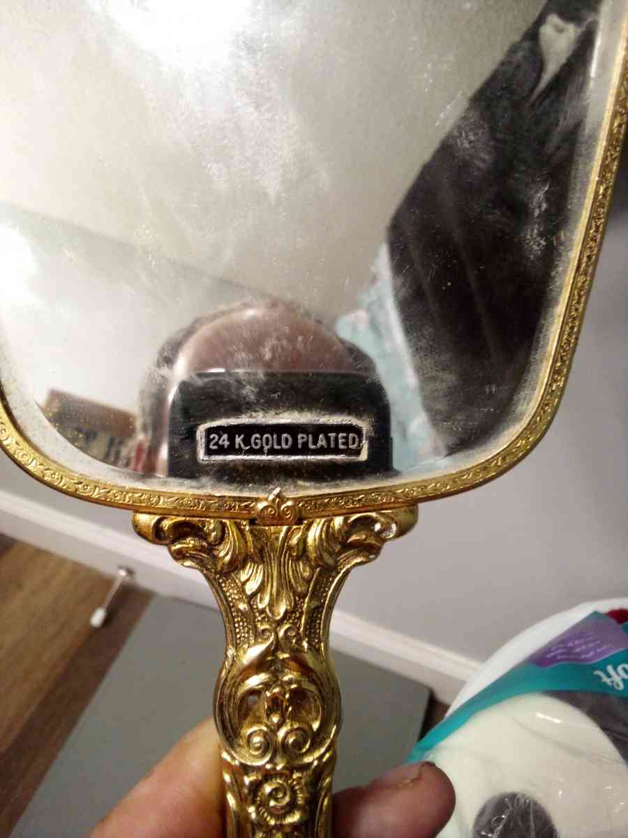 vintage hand held antique mirror - Crawfordsville, Indiana - FleaMarketBay