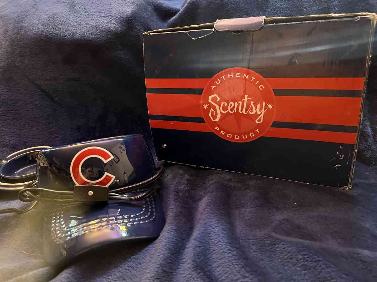 Chicago cubs authentic wax warmer - Springfield, Oregon