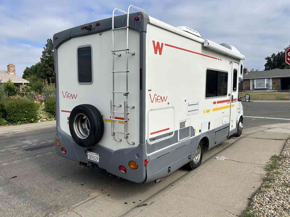 2005 Winnebago view 24ft - Sacramento, California - FleaMarketBay