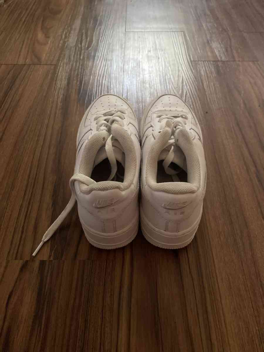 Airforce 1s - Dayton, Ohio - FleaMarketBay