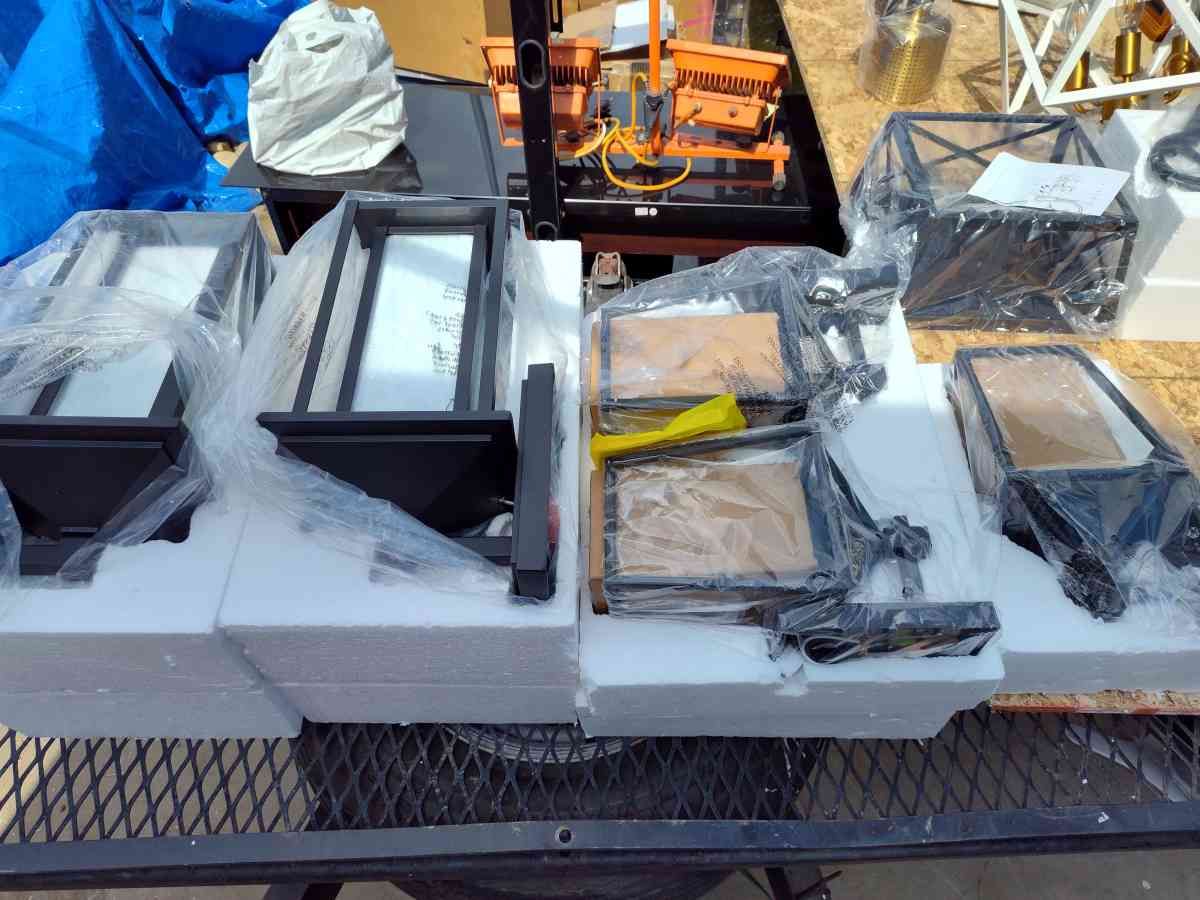 hanging lights - San Joaquin, California - FleaMarketBay