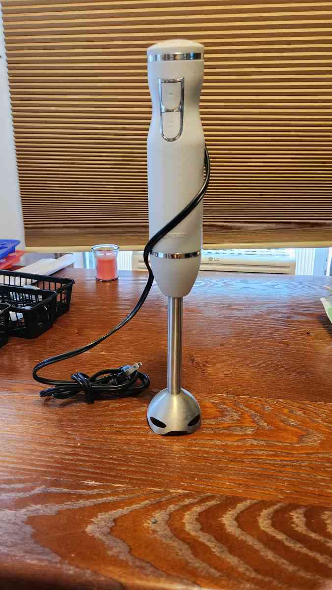 Emersion Blender - Hawley, Pennsylvania - FleaMarketBay