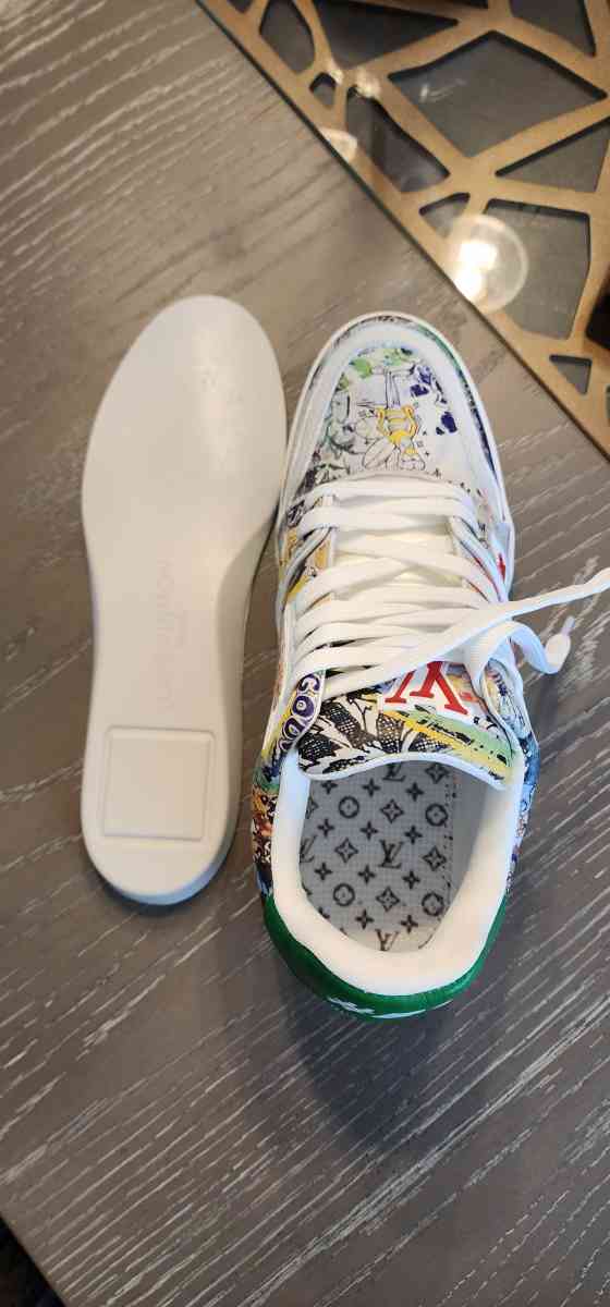 Louis Vuitton Sneakers - Minneapolis, Minnesota - FleaMarketBay