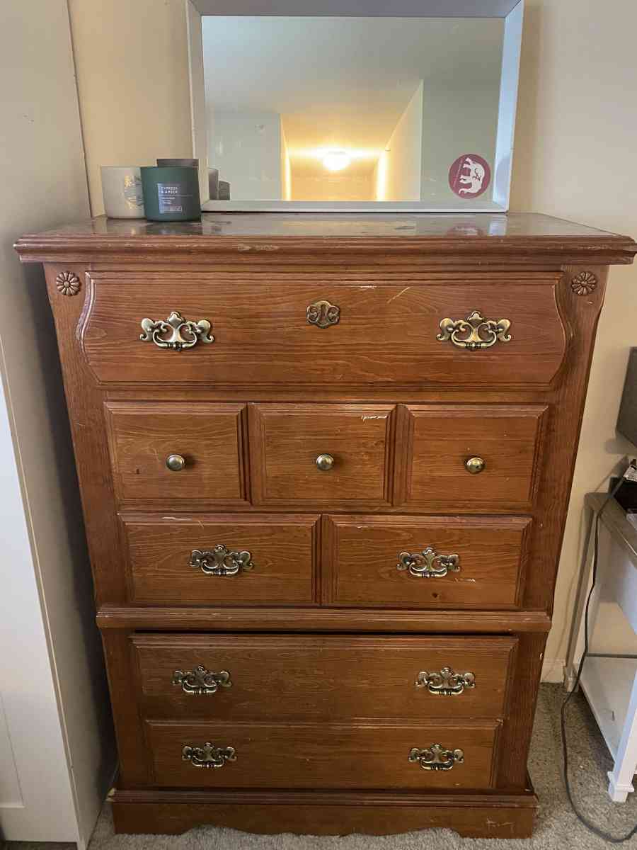 Wood Dresser - Fairfax, Virginia - FleaMarketBay