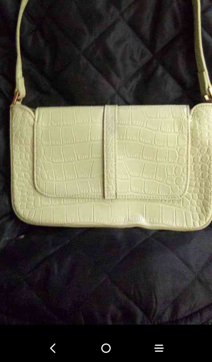 by far purse - Fayetteville, Arkansas - FleaMarketBay