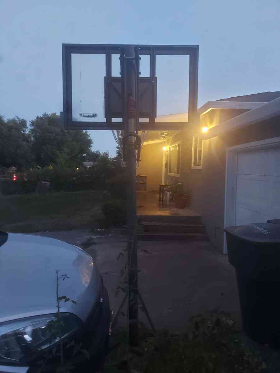 basketball  Court - Cool, California - FleaMarketBay