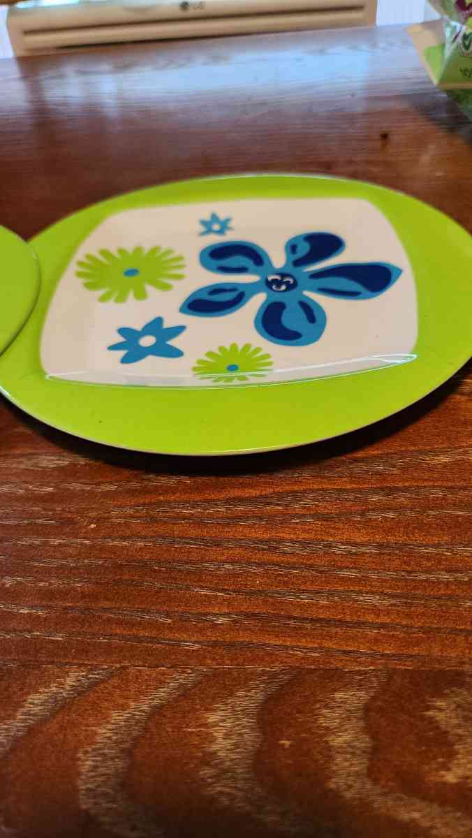 set Of flower plates - Hawley, Pennsylvania - FleaMarketBay