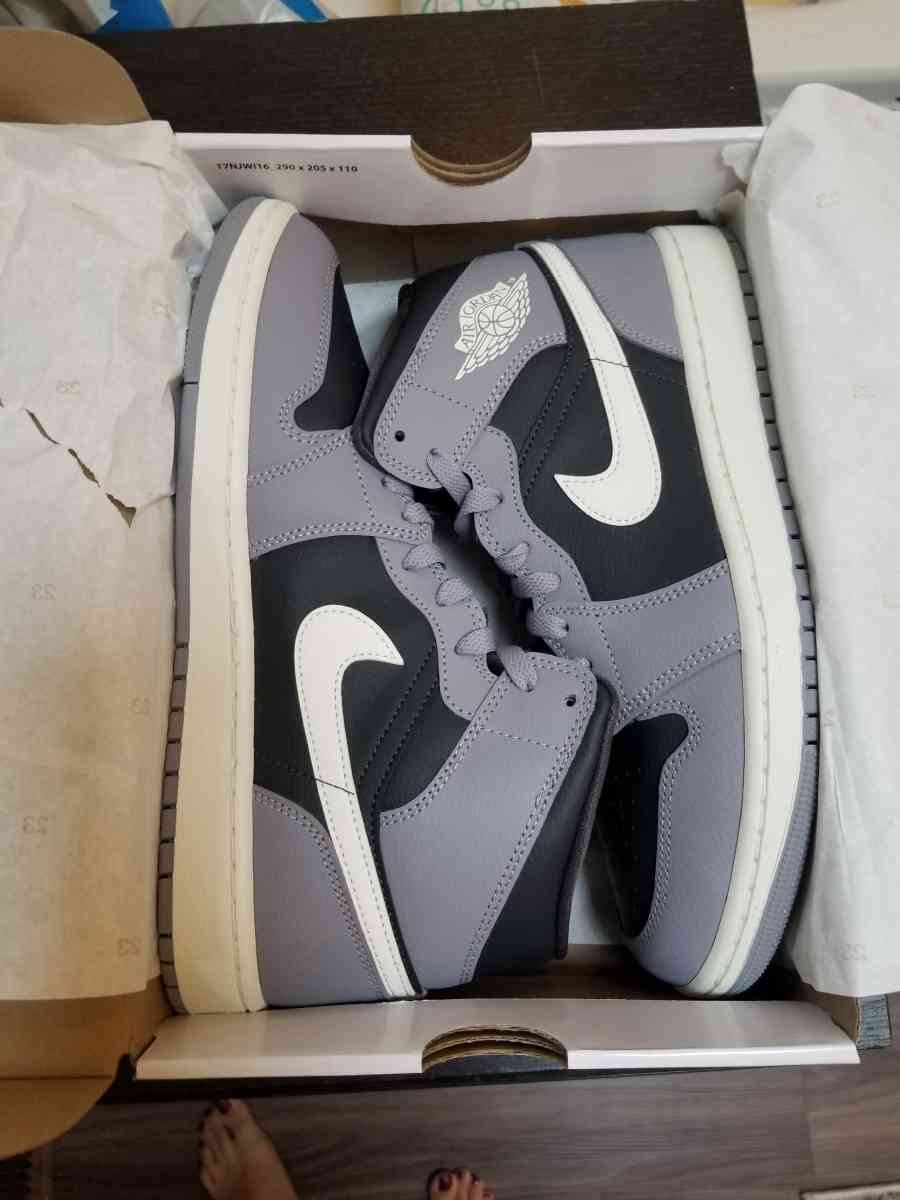 Jordan ones - Renton, Washington