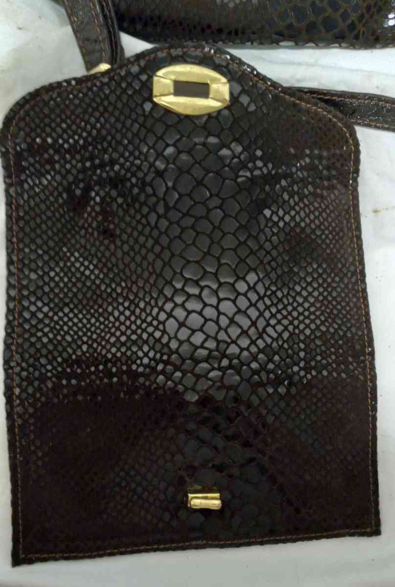 Handmade Genuine Purse and Wallet - Texas City, Texas - FleaMarketBay