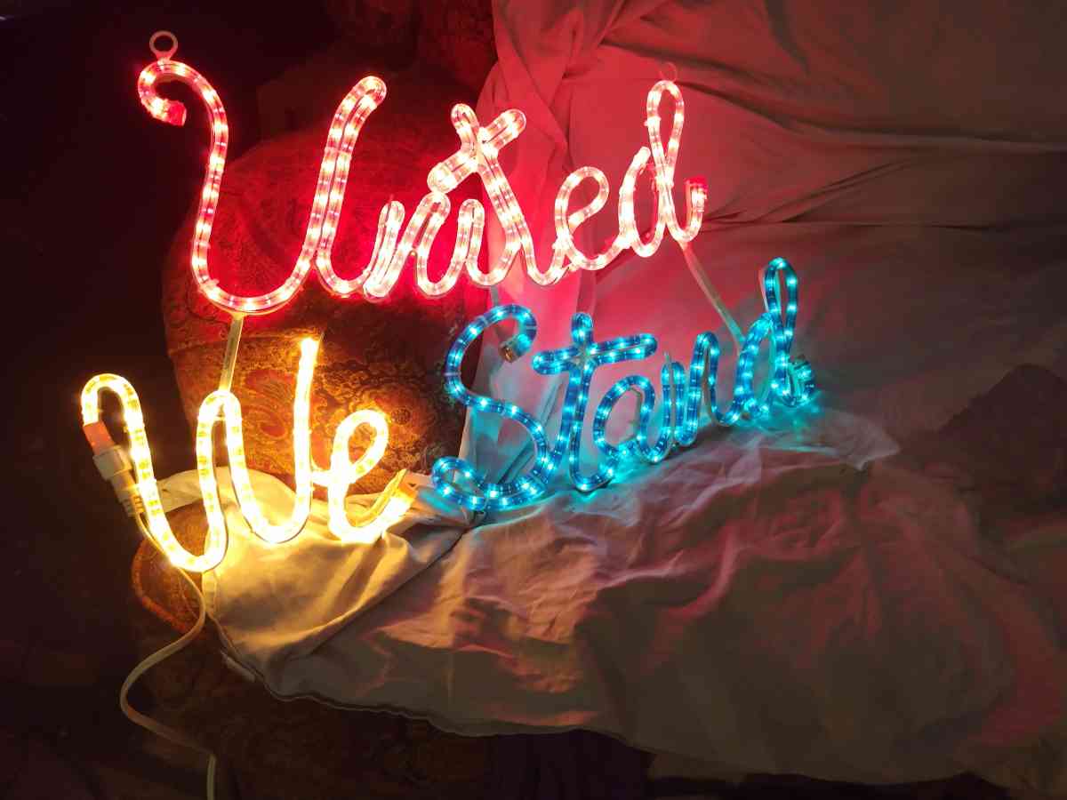 signs - Grand Prairie, Texas - FleaMarketBay