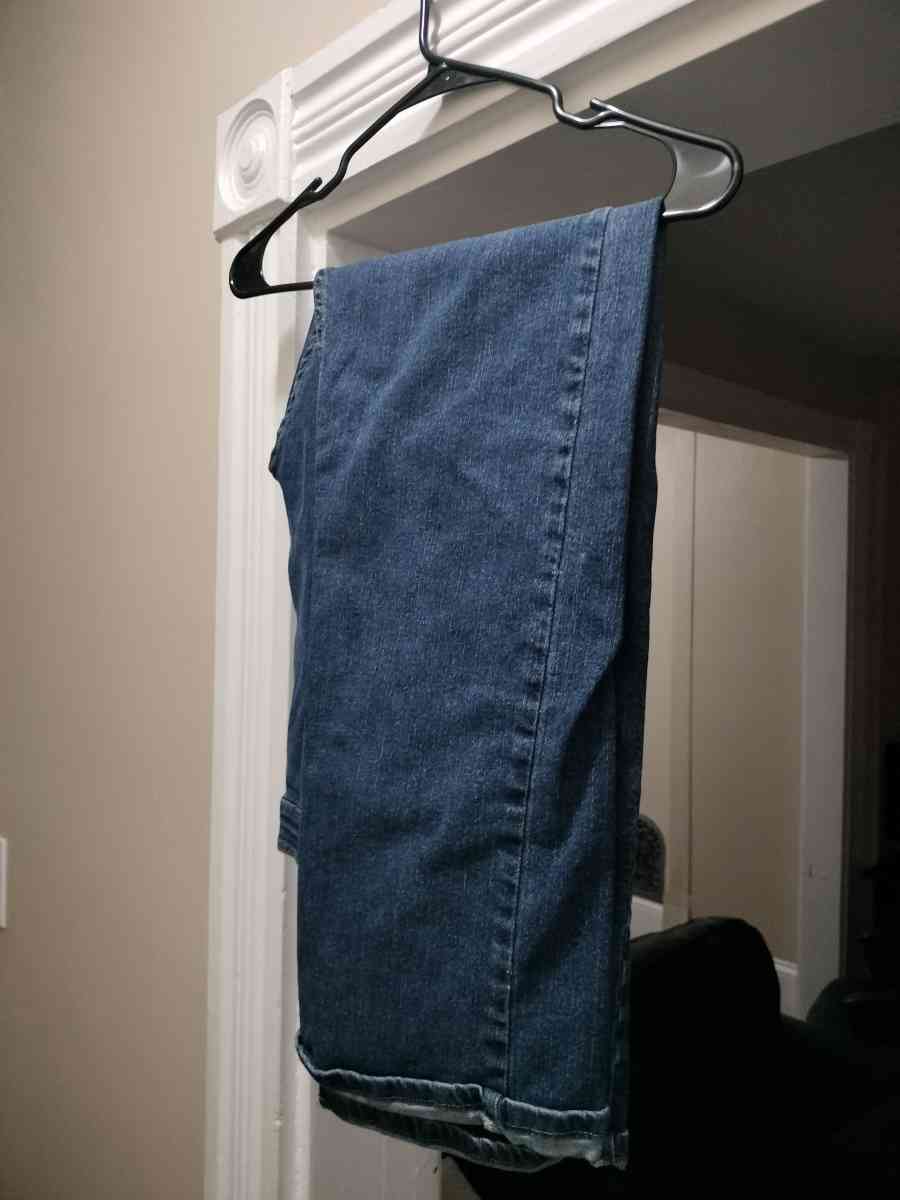 men work jeans - Lancaster, Pennsylvania - FleaMarketBay