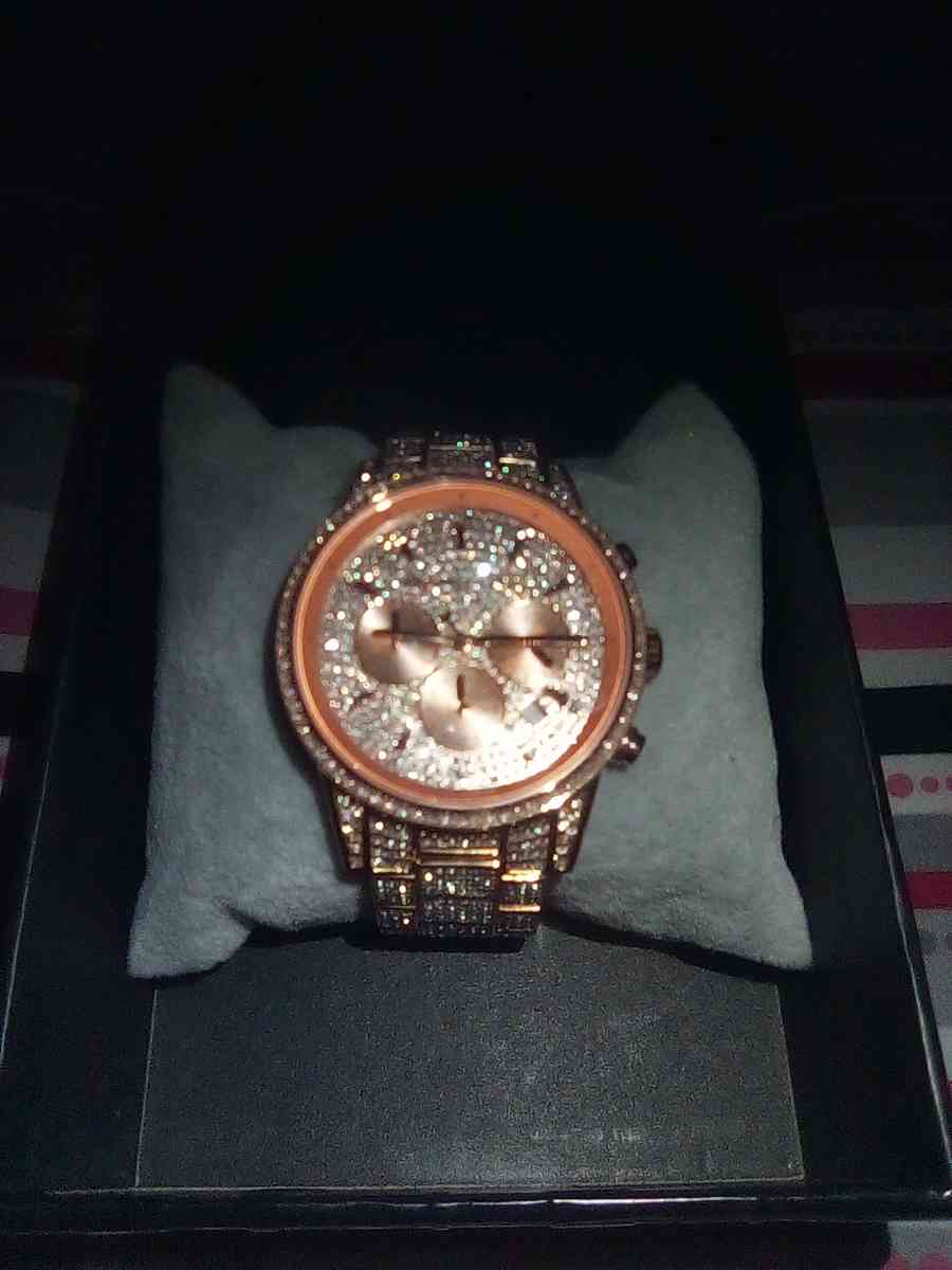 MICHAEL KORS Watch - Fresno, California - FleaMarketBay