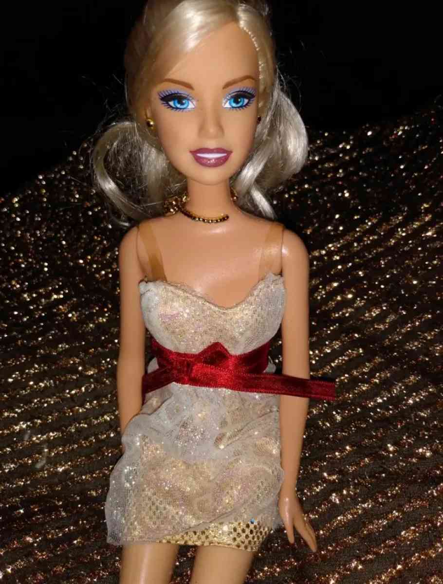 holiday Barbie doll - Houston, Texas - FleaMarketBay