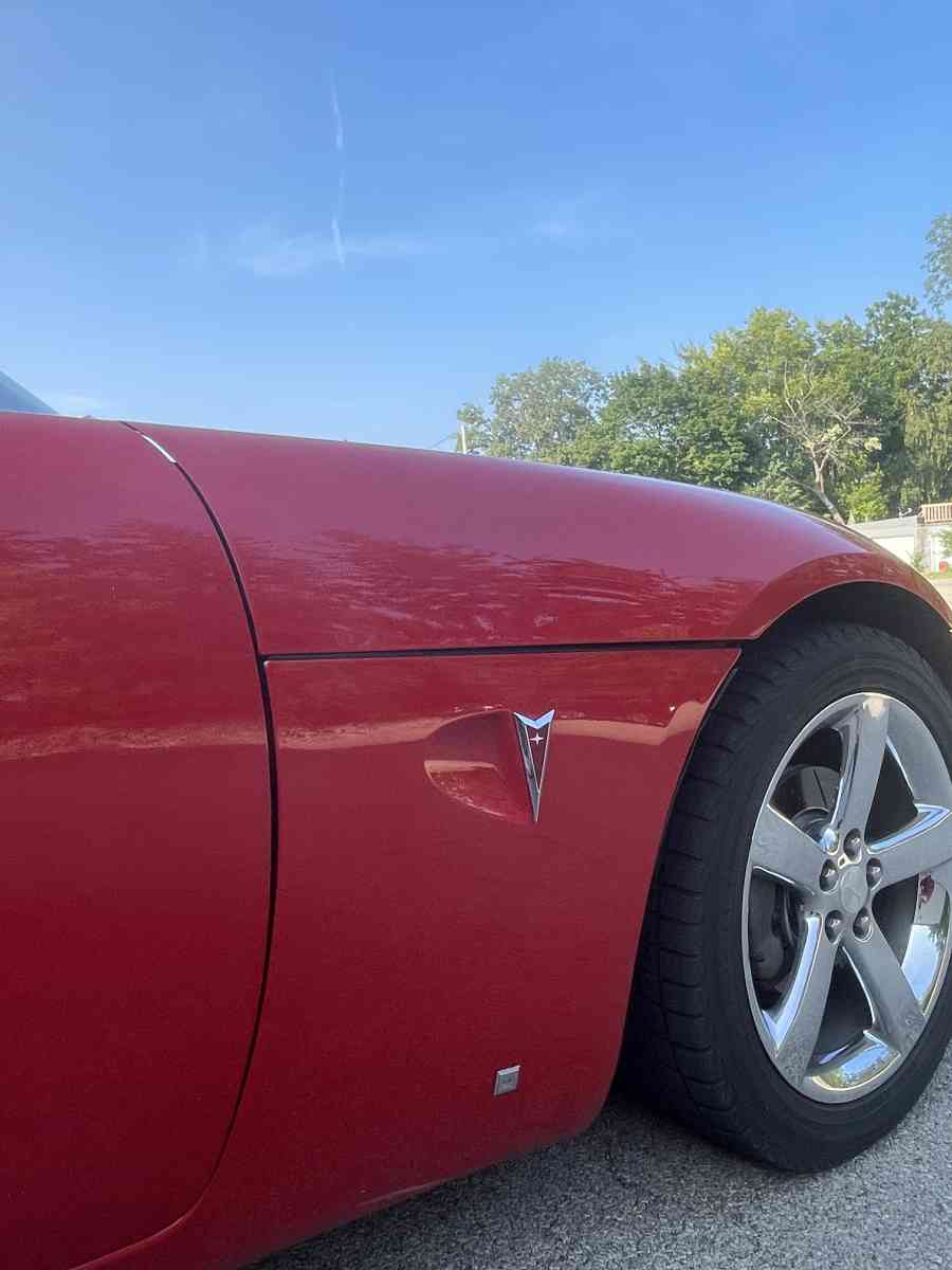 Pontiac solstice - Eureka, Illinois - FleaMarketBay