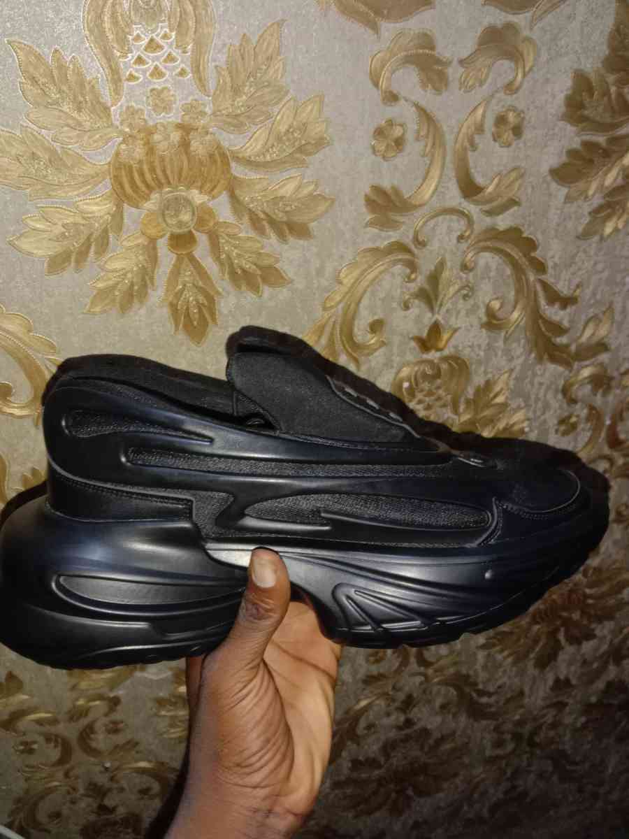 Balmain Unicorn low top Superia - Fresno, California - FleaMarketBay