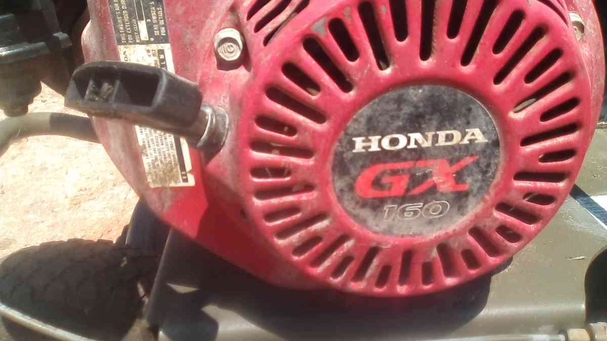 gas powered dual tanks compressor - Oklahoma City, Oklahoma - FleaMarketBay