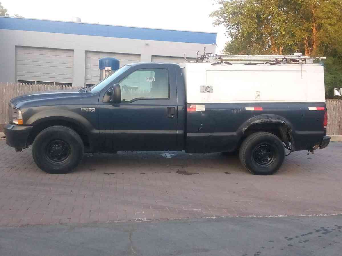 Ford 250 2004 145 mil millas en buenas condiciones - Elgin, Illinois - FleaMarketBay