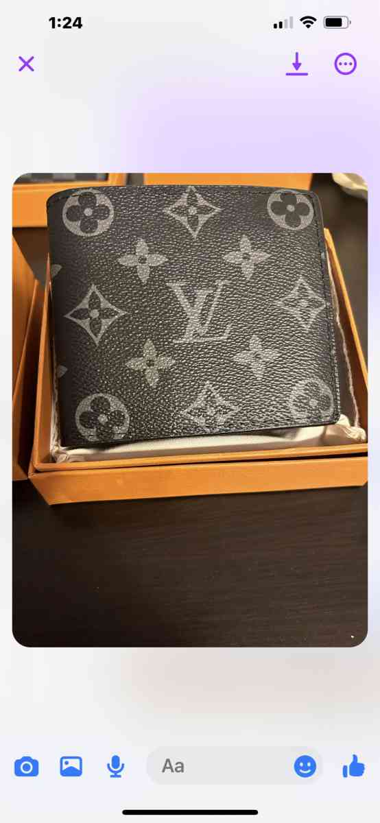 Men wallets 45 each - Houston, Texas - FleaMarketBay