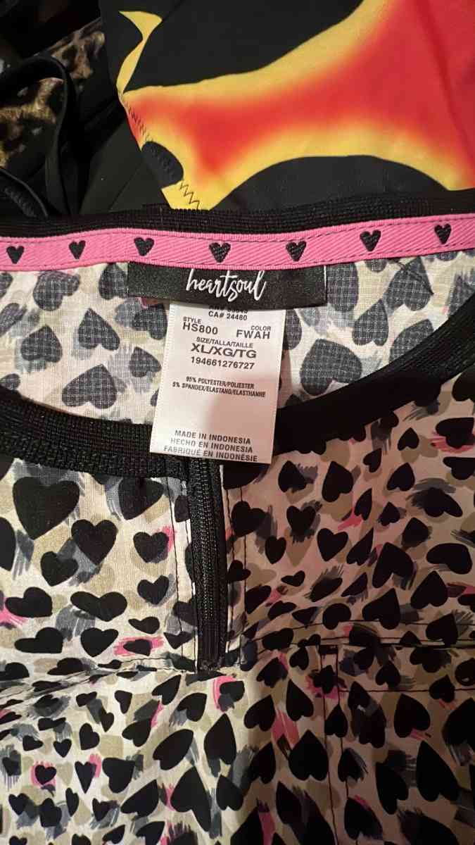 scrubs - Butler, Ohio - FleaMarketBay