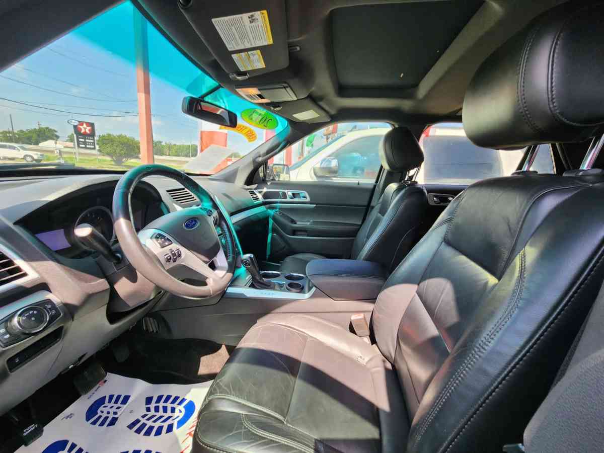 Ford Explorer V6 XLT 2013 - Houston, Texas - FleaMarketBay