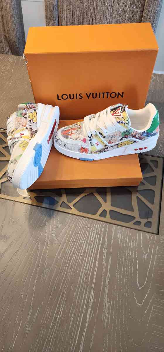 Louis Vuitton Sneakers - Minneapolis, Minnesota - FleaMarketBay