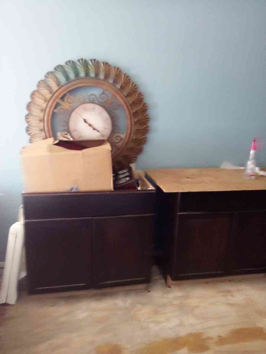 I am selling this stuff that can be put in the office like - Haslet, Texas - FleaMarketBay