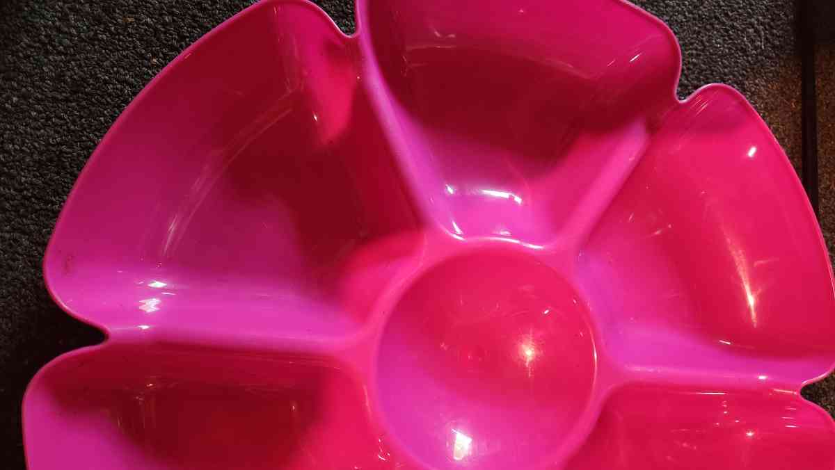 Divided Tray for Fruit and Dip in the Middle - Hawley, Pennsylvania - FleaMarketBay